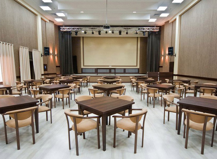 Большой конференц-зал